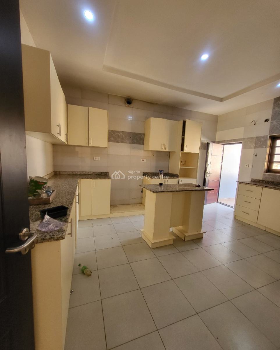 Luxurious Massive 3 Bedroom Flat with Bq, By American International School, Durumi, Abuja, Flat / Apartment for Rent