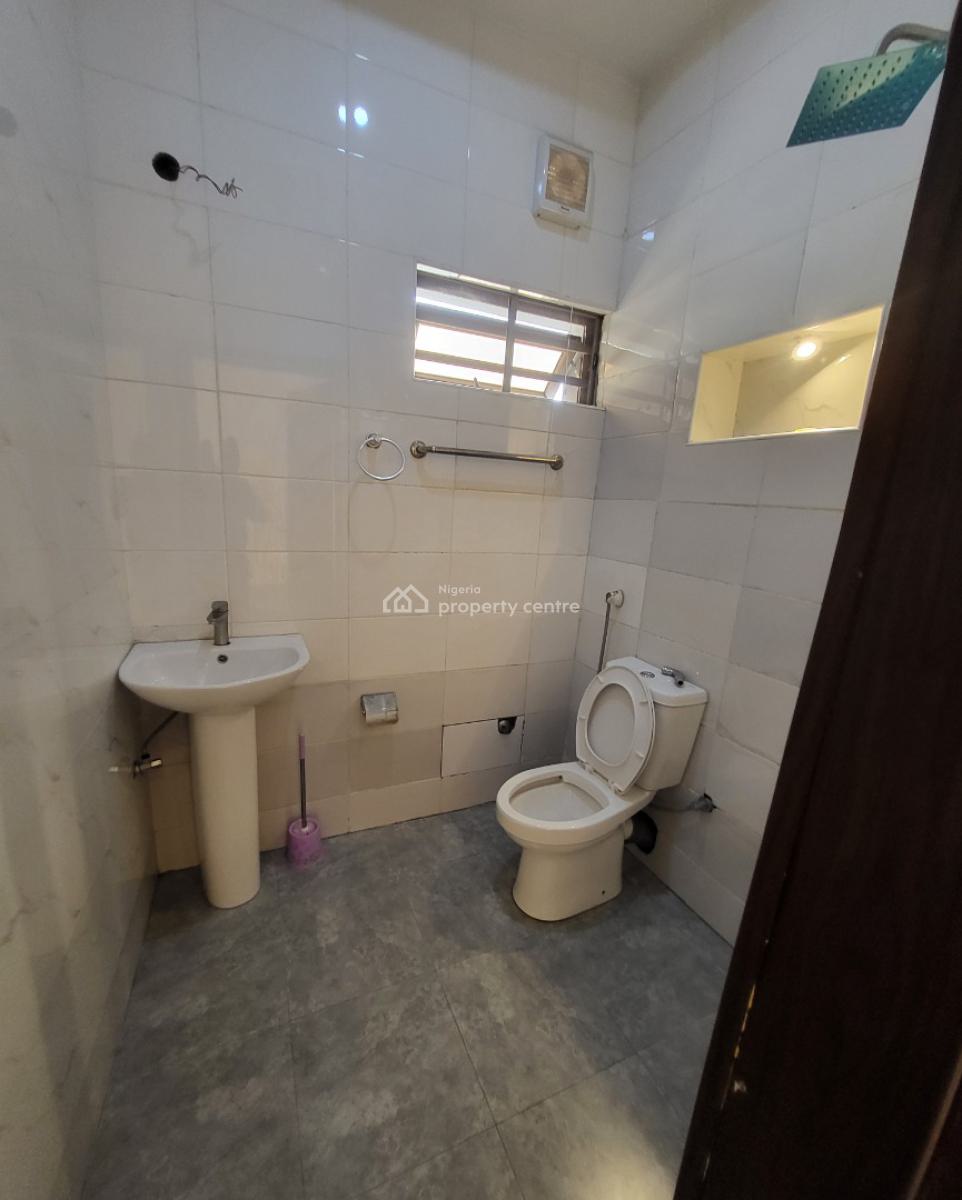 Luxurious Massive 3 Bedroom Flat with Bq, By American International School, Durumi, Abuja, Flat / Apartment for Rent