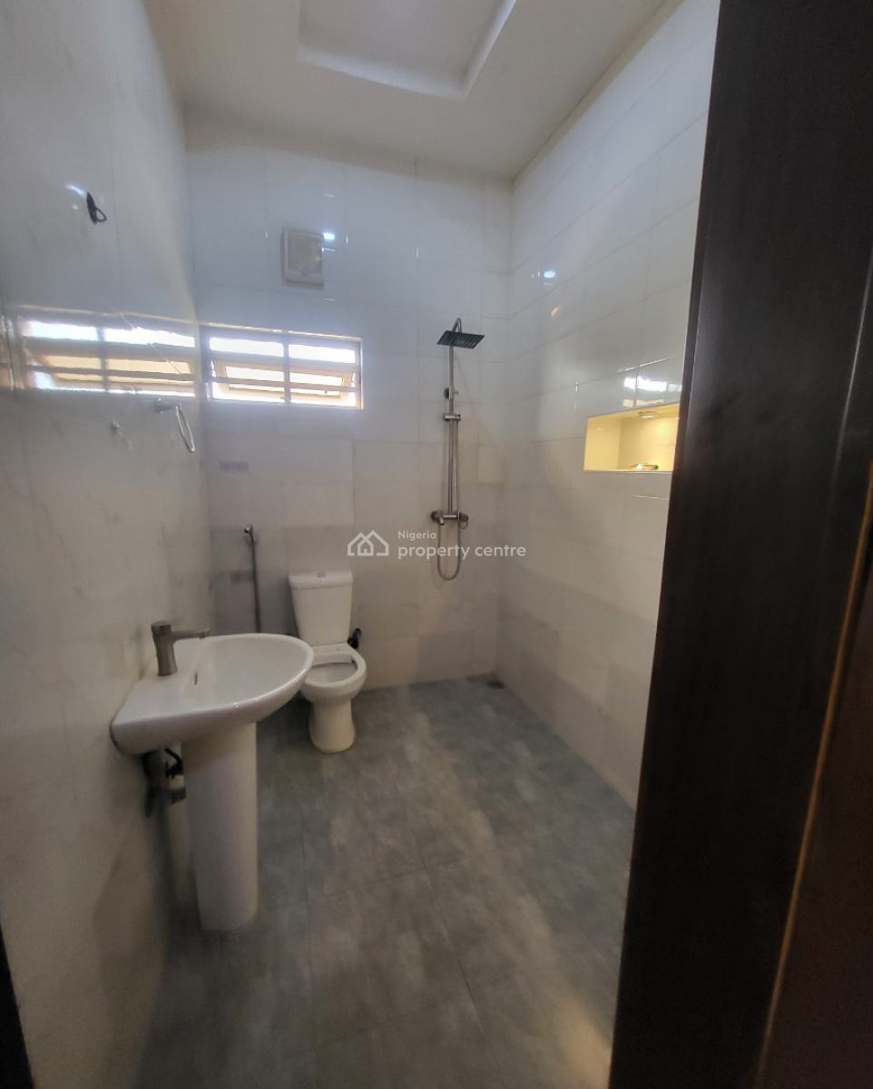 Luxurious Massive 3 Bedroom Flat with Bq, By American International School, Durumi, Abuja, Flat / Apartment for Rent