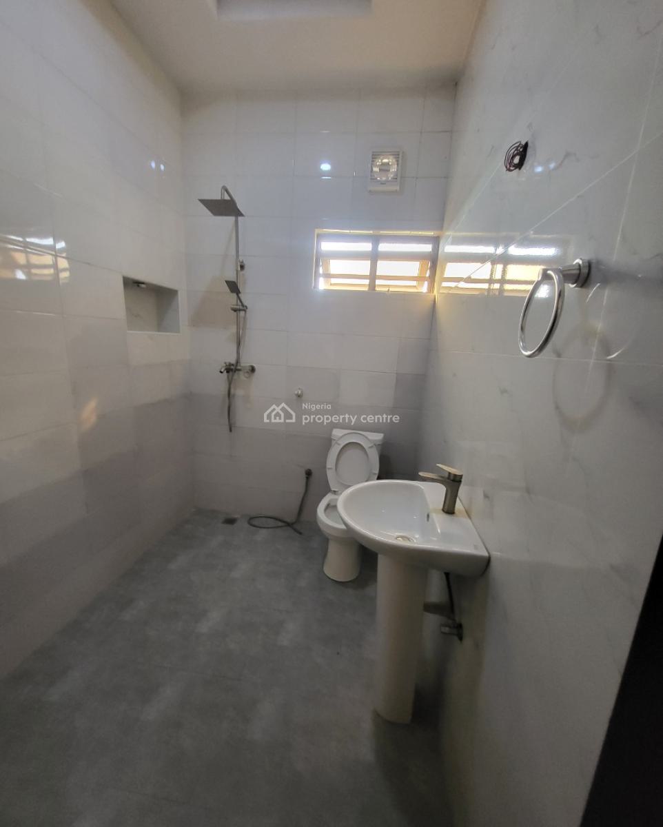 Luxurious Massive 3 Bedroom Flat with Bq, By American International School, Durumi, Abuja, Flat / Apartment for Rent