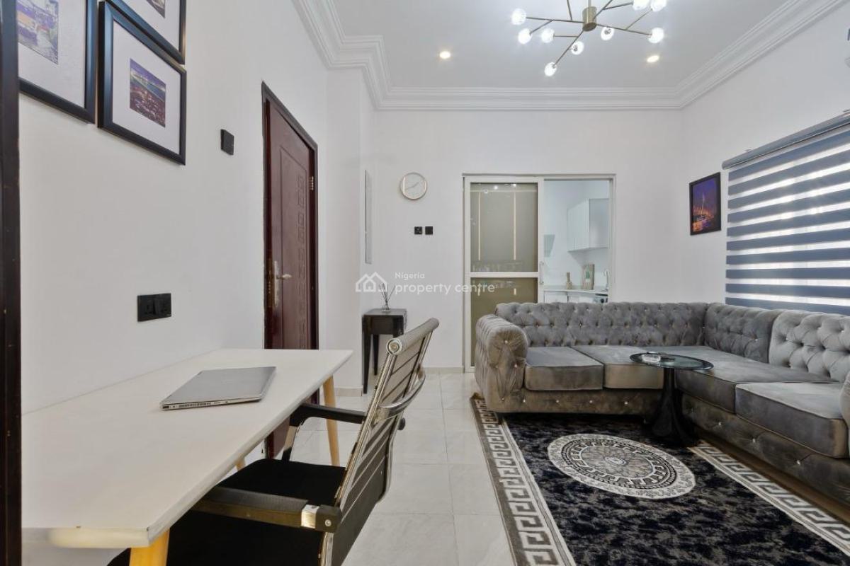 Executive Luxury 1 Bedroom Apartment, Lekki Phase 1, Lekki, Lagos, Mini Flat (room and Parlour) Short Let