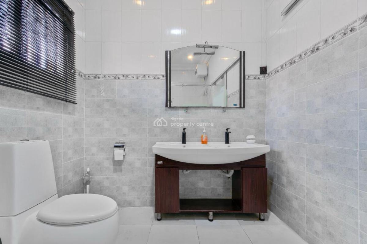 Executive Luxury 1 Bedroom Apartment, Lekki Phase 1, Lekki, Lagos, Mini Flat (room and Parlour) Short Let