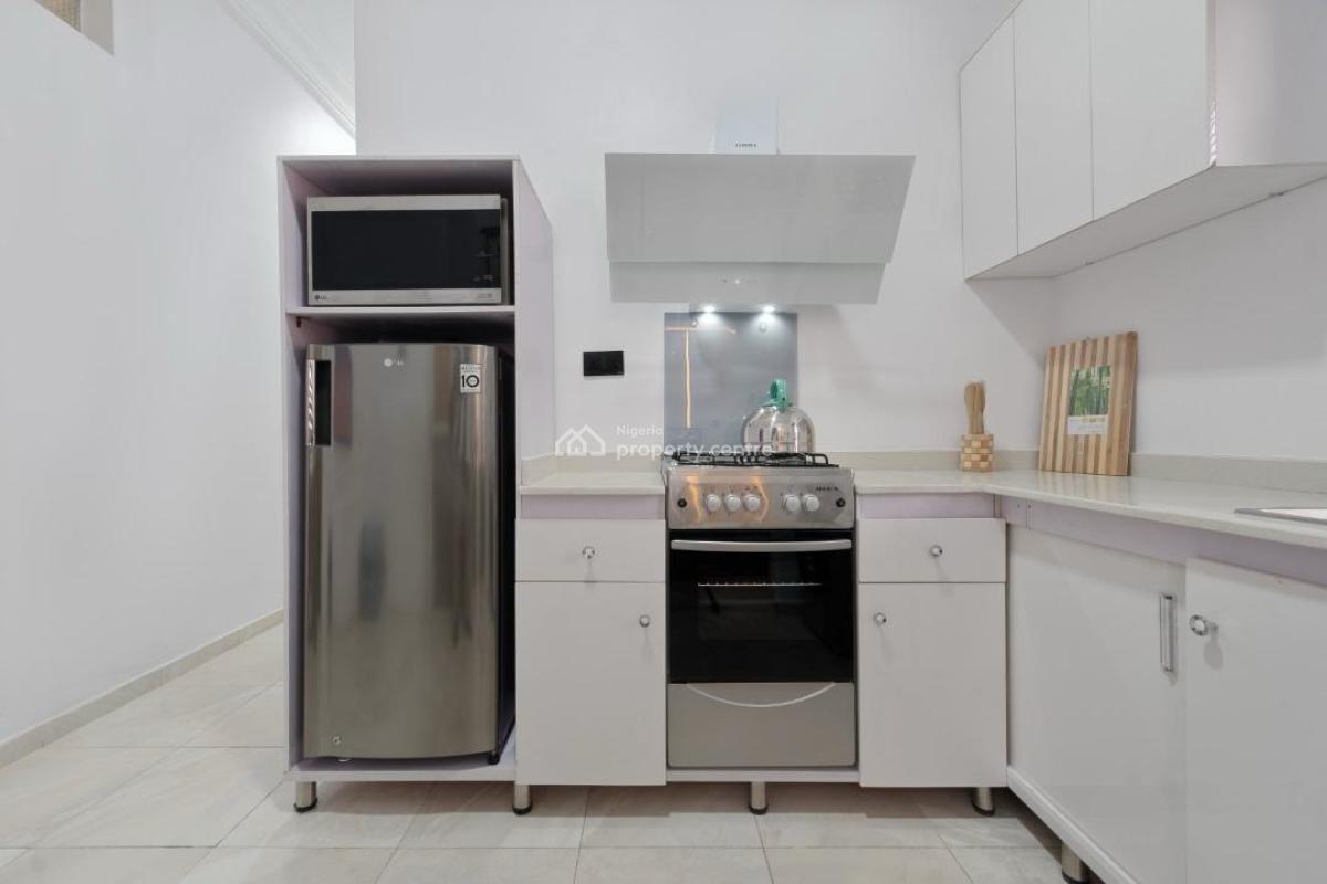 Executive Luxury 1 Bedroom Apartment, Lekki Phase 1, Lekki, Lagos, Mini Flat (room and Parlour) Short Let