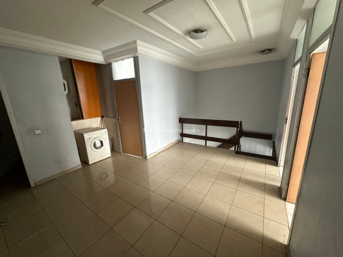 Standard Unfurnished 3 Bedroom Maisonette, 1004 Estate, Victoria Island (vi), Lagos, Flat / Apartment for Rent