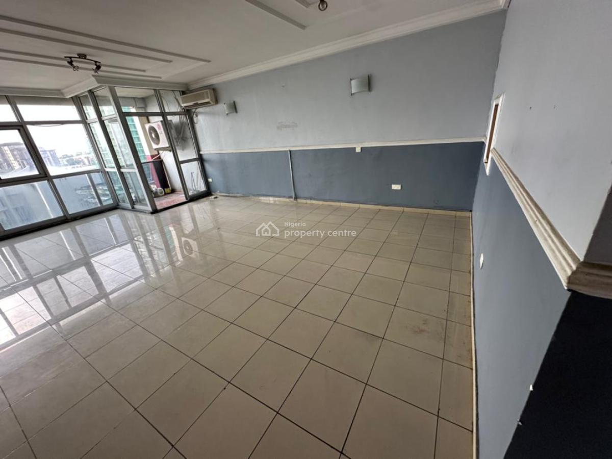 Standard Unfurnished 3 Bedroom Maisonette, 1004 Estate, Victoria Island (vi), Lagos, Flat / Apartment for Rent