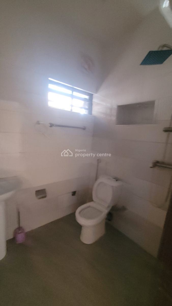 Luxurious Massive 3 Bedroom Flat with Bq Tarred Road, By American International School, Durumi, Abuja, Flat / Apartment for Rent