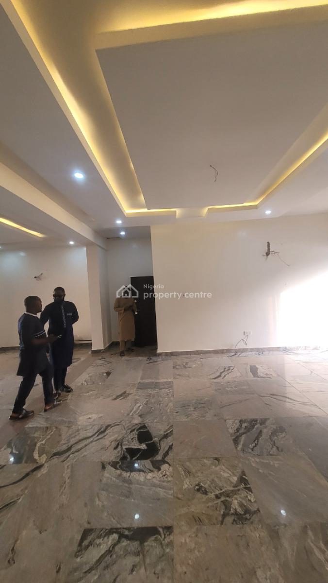 Luxurious Massive 3 Bedroom Flat with Bq Tarred Road, By American International School, Durumi, Abuja, Flat / Apartment for Rent