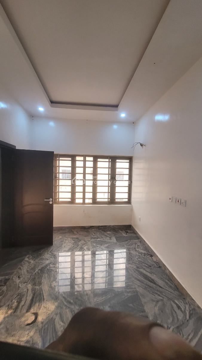 Luxurious Massive 3 Bedroom Flat with Bq Tarred Road, By American International School, Durumi, Abuja, Flat / Apartment for Rent