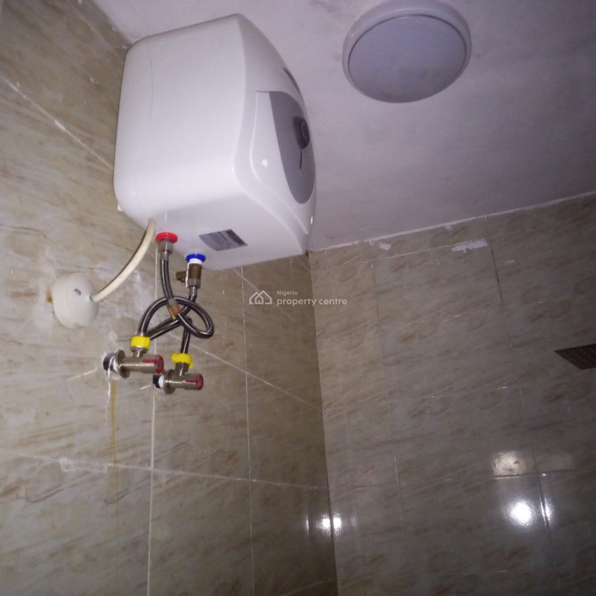2 Bedroom Flat, Brains & Hammers City, Life Camp, Abuja, Flat / Apartment for Rent