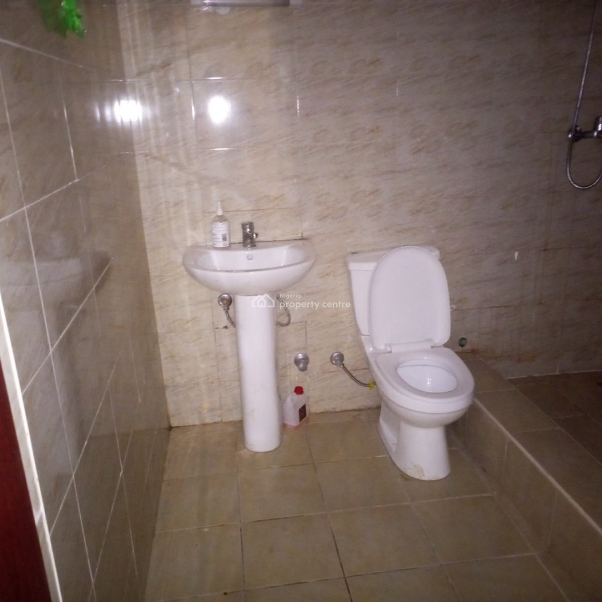2 Bedroom Flat, Brains & Hammers City, Life Camp, Abuja, Flat / Apartment for Rent