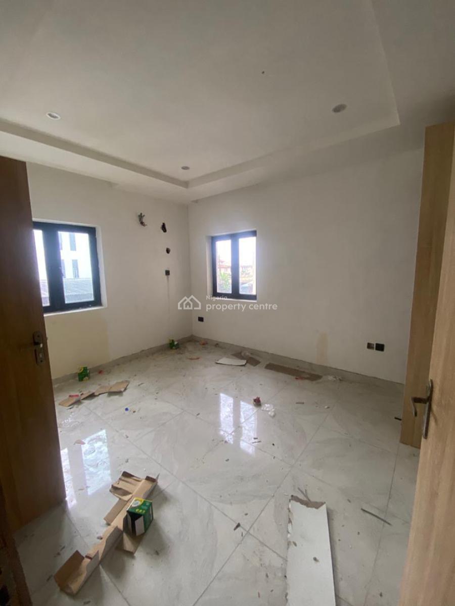 Spacious 4 Bedroom Terrace with Bq Itted Kitchen with Amenities, Lekki Phase 1, Lekki, Lagos, Terraced Duplex for Rent