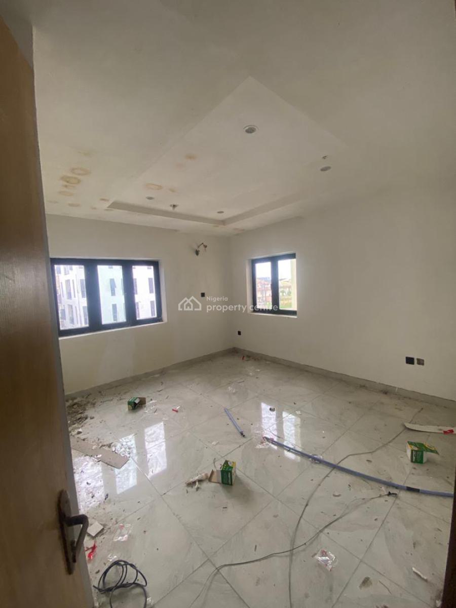 Spacious 4 Bedroom Terrace with Bq Itted Kitchen with Amenities, Lekki Phase 1, Lekki, Lagos, Terraced Duplex for Rent