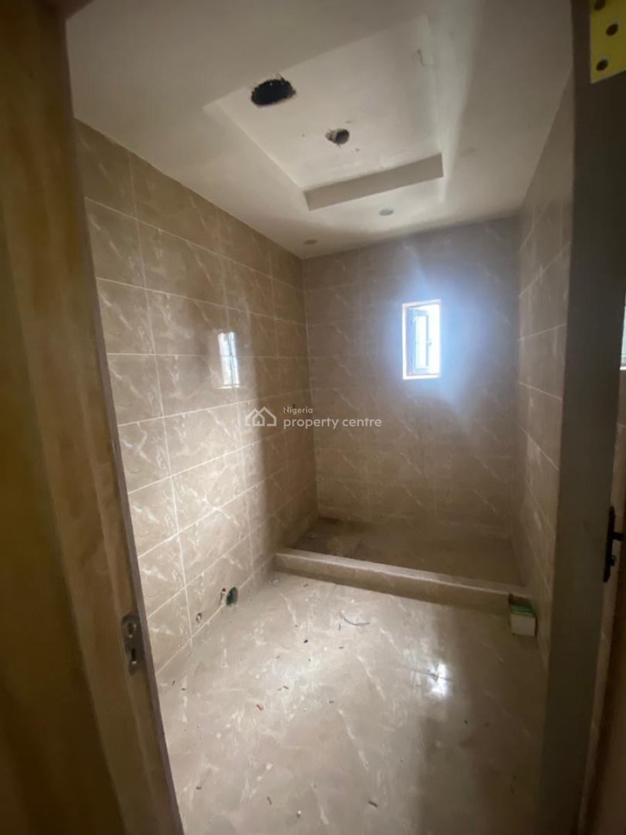 Spacious 4 Bedroom Terrace with Bq Itted Kitchen with Amenities, Lekki Phase 1, Lekki, Lagos, Terraced Duplex for Rent