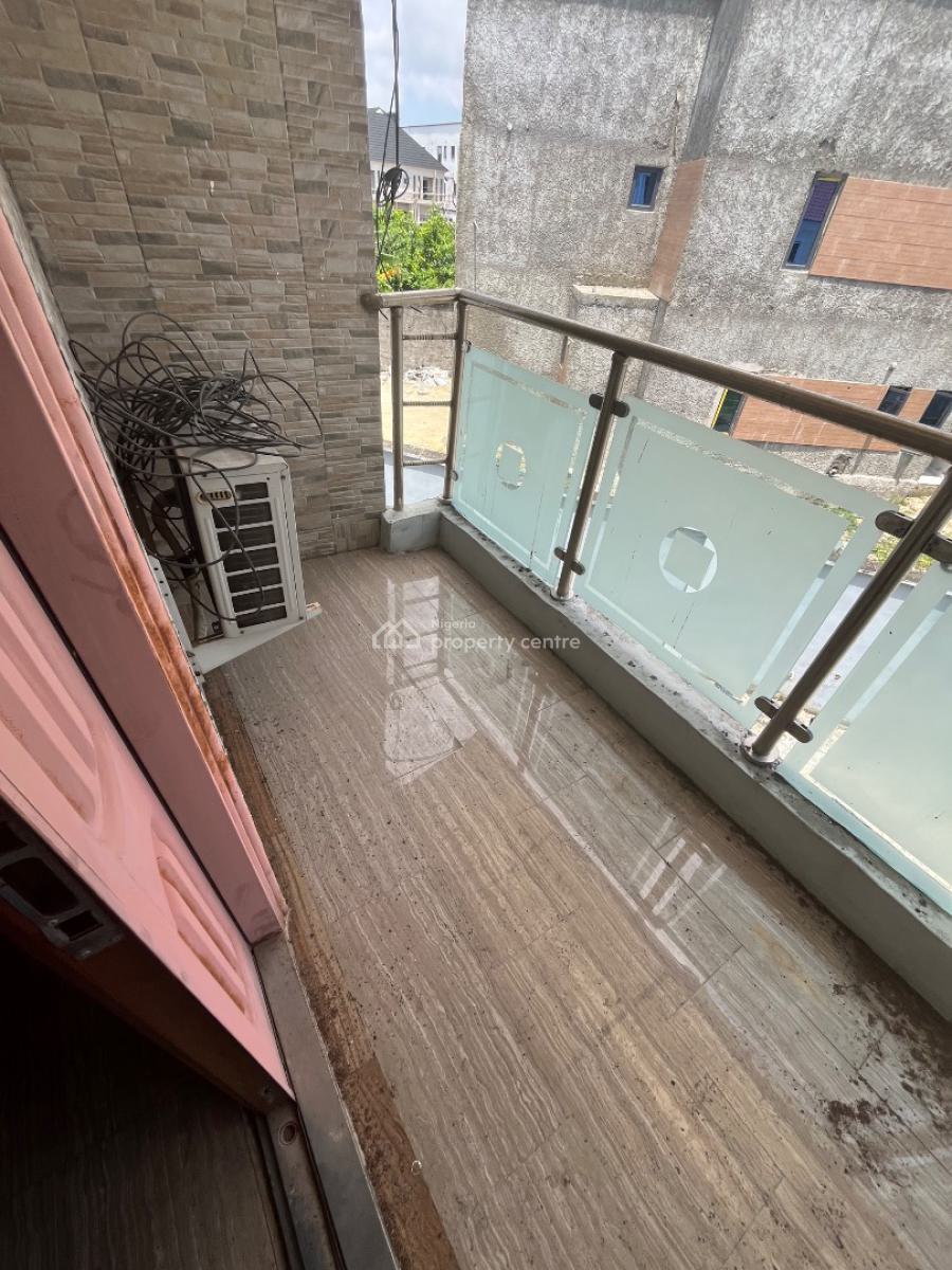 Luxury Beautiful Spacious Room, Mobil Road, Ilaje, Ajah, Lagos, Flat / Apartment for Rent