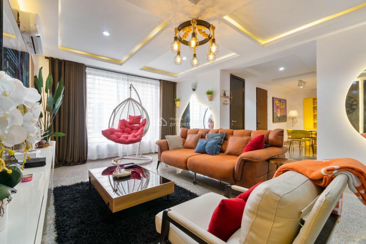 Beautiful 3 Bedroom Apartment with Ps5 and Snooker Board, Dele Ogunbowale Crescent, Lekki Right By Petrocam Filling Station, Lekki Phase 1, Lekki, Lagos, Flat / Apartment Short Let