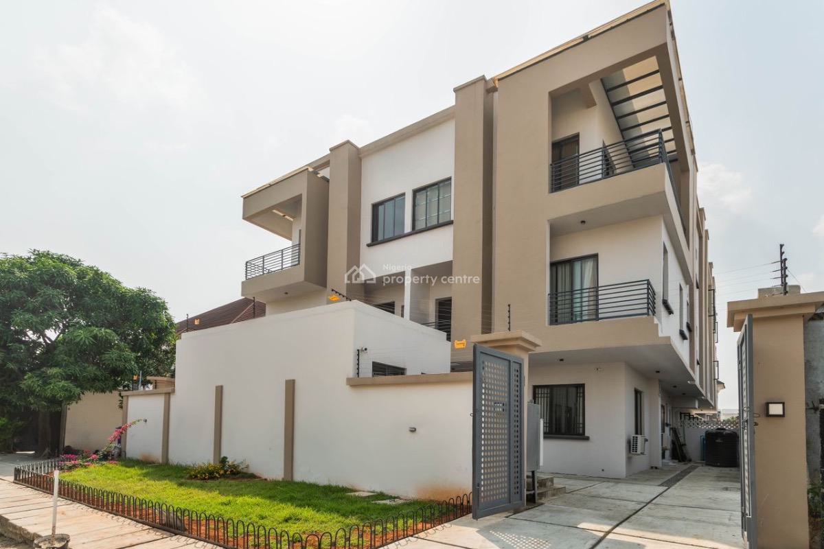 Luxury City View 4 Bedroom Self Compound Semi Detached, Ps5 & Snooker, Johnvic Igboannugo Street, Lekki, Lekki Phase 1, Lekki, Lagos, House Short Let