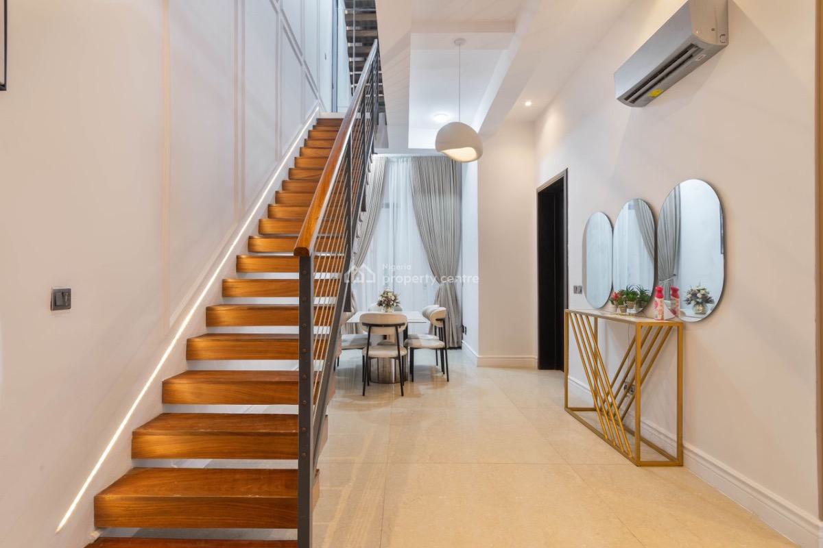 Luxury City View 4 Bedroom Self Compound Semi Detached, Ps5 & Snooker, Johnvic Igboannugo Street, Lekki, Lekki Phase 1, Lekki, Lagos, House Short Let