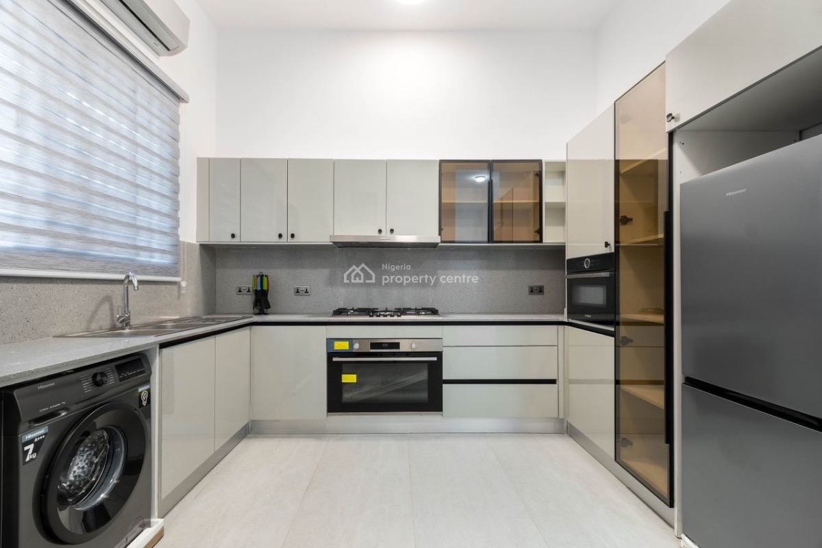 Luxury City View 4 Bedroom Self Compound Semi Detached, Ps5 & Snooker, Johnvic Igboannugo Street, Lekki, Lekki Phase 1, Lekki, Lagos, House Short Let