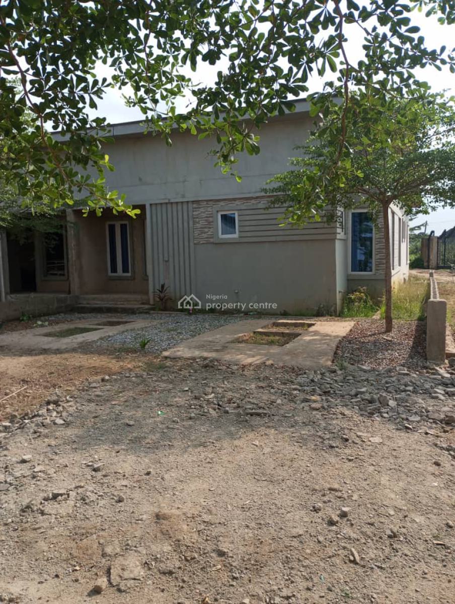 Beautiful Ensuite 3-bedrooms, 3.5 Bathrooms Semi-detached Bungalow, Premier Court - Ekundayo Avenue, Off Olorunfemi Balogun Crescent, Berger, Arepo, Ogun, Semi-detached Bungalow for Sale