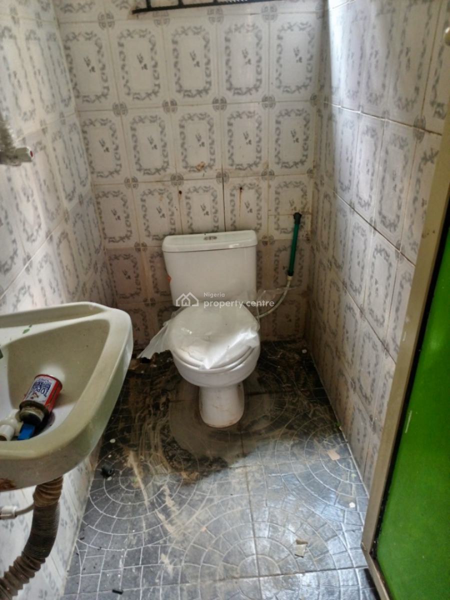 Affordable and Lovely Renovated 3 Bedroom Flat with Pop, Governors Road, Ikotun, Lagos, Flat / Apartment for Rent