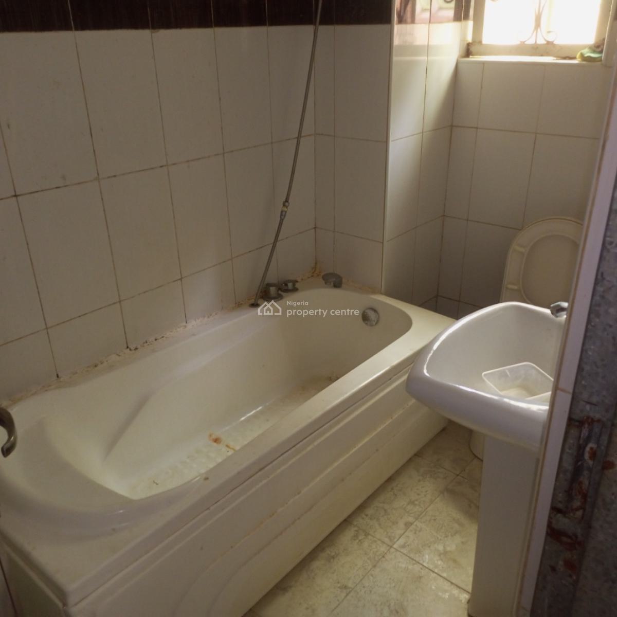 Spacious 2 Bedroom Flat, Life Camp, Abuja, Flat / Apartment for Rent
