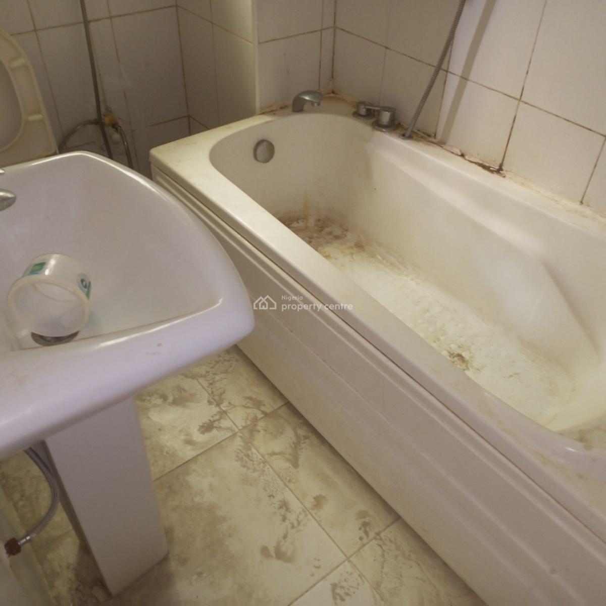 Spacious 2 Bedroom Flat, Life Camp, Abuja, Flat / Apartment for Rent