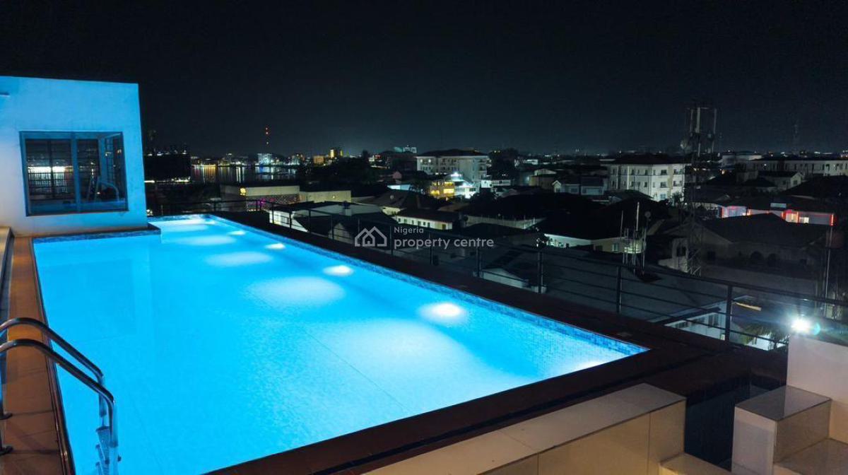 Luxurious One Bedroom Apartment with Rooftop Pool, Gym and Ps5, Off Admiralty Way, Lekki Phase 1, Lekki, Lagos, Flat / Apartment Short Let