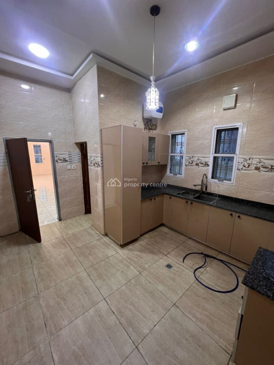 Well Built 4 Bedroom Semi Detached Duplex, Gilmore, Jahi, Abuja, Semi-detached Duplex for Rent