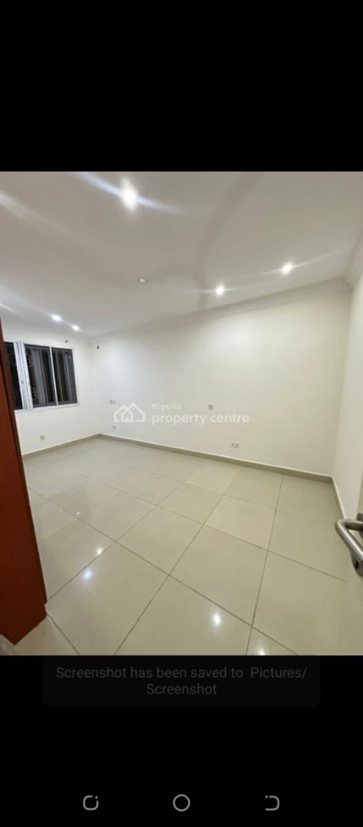 S.direct!!!  Upper Floor Spacious  2 Bedroom Apartment, Lekki Phase 1, Lekki Phase 1, Lekki, Lagos, Flat / Apartment for Rent