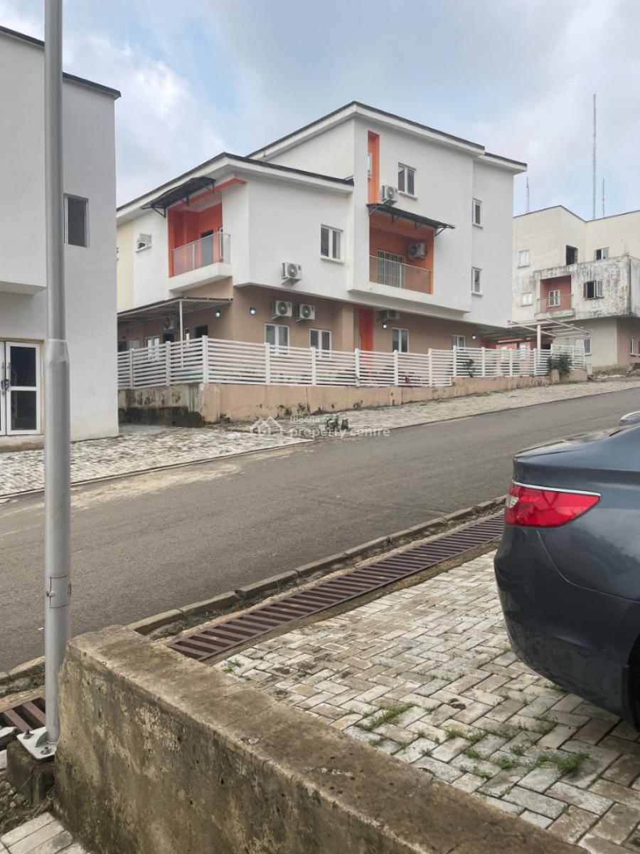 Lovely Self Contain Bq in an Estate, Katampe Main Behind Aso Radio, Katampe, Abuja, Self Contain (single Rooms) for Rent
