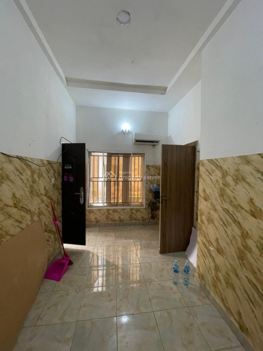 Lovely Self Contain Bq in an Estate, Katampe Main Behind Aso Radio, Katampe, Abuja, Self Contain (single Rooms) for Rent