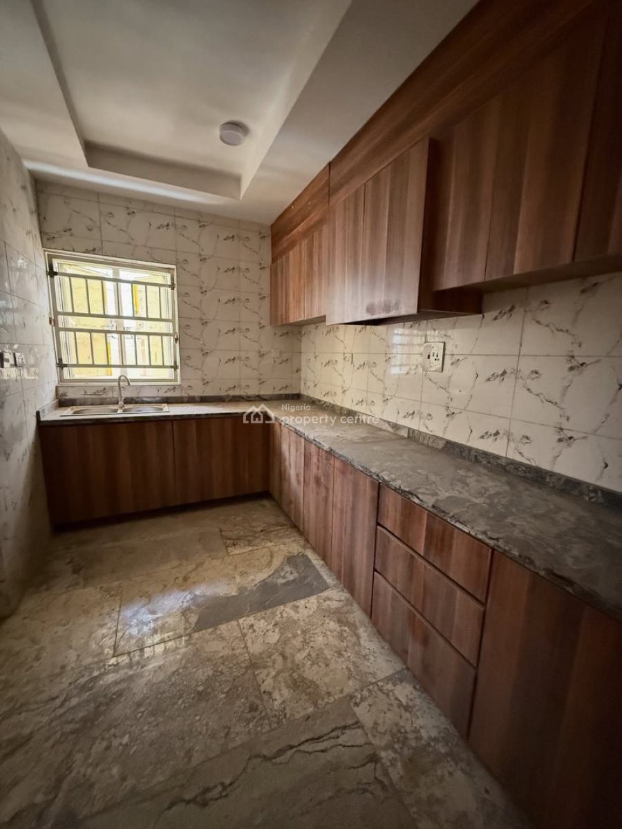 3 Bedroom Terrace Duplex with Bq, Guzape District, Abuja, Terraced Duplex for Sale