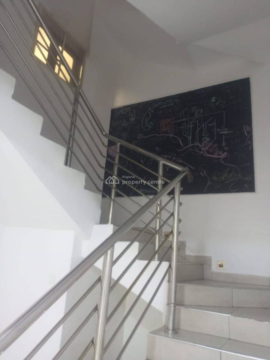 4 Bedroom with 1 Bq - Semi Detached with Self Compound, Lekki Phase 1, Lekki, Lagos, Semi-detached Duplex for Sale