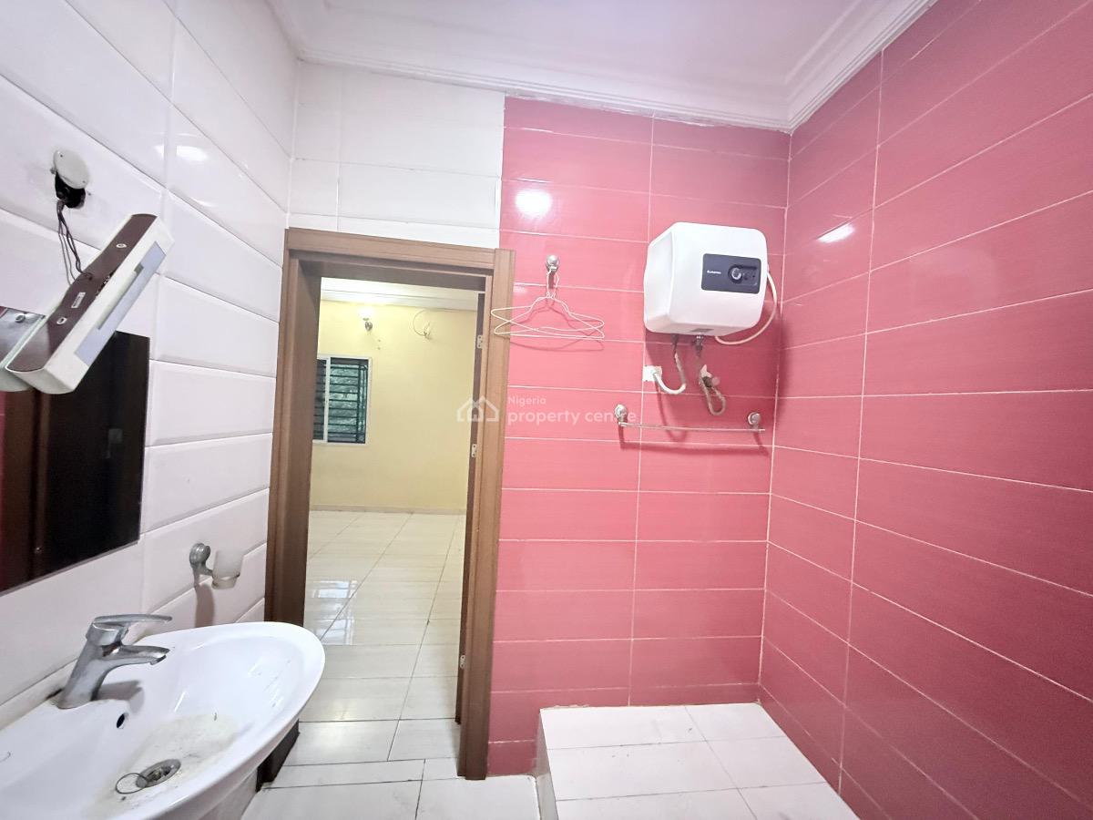 Spacious 3 Bedroom Terrace, Osapa, Lekki, Lagos, Terraced Duplex for Rent