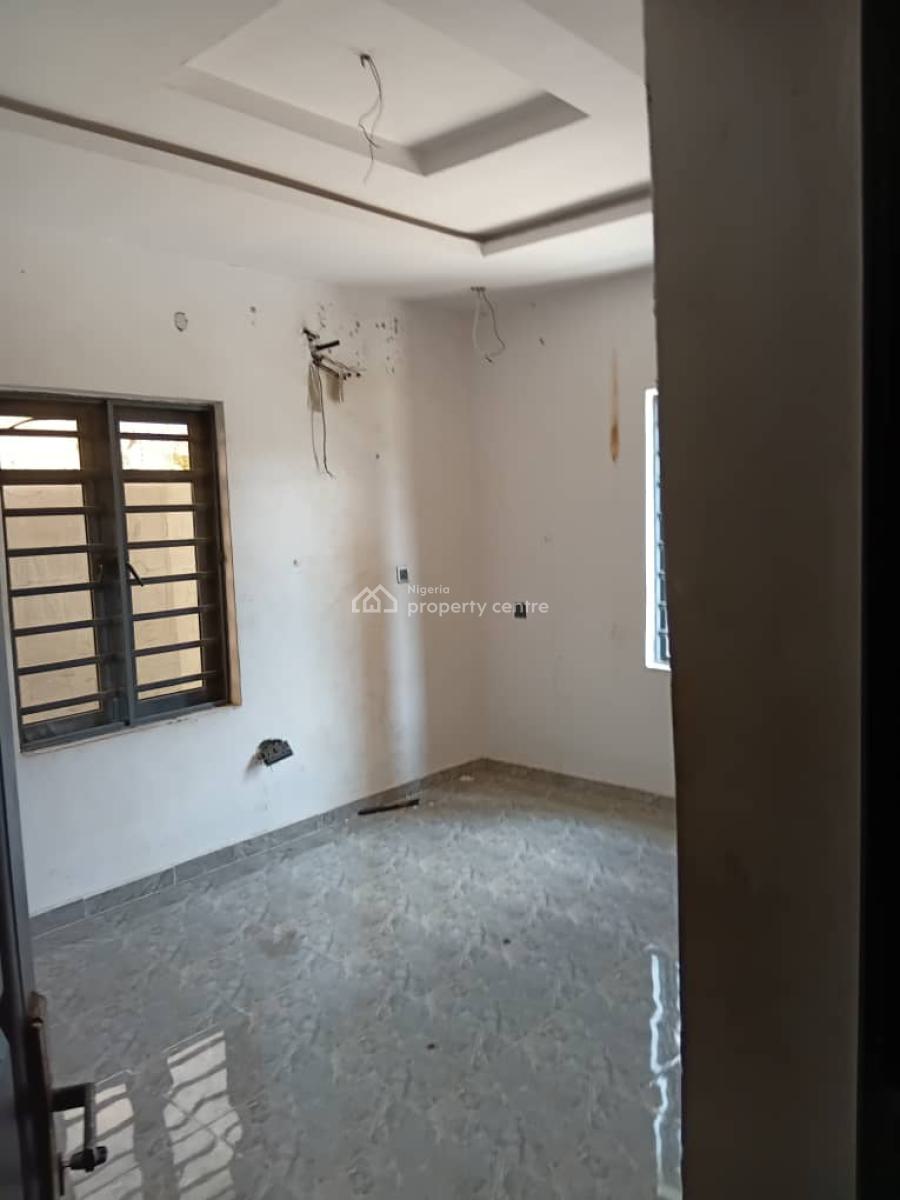 Spacious 3bedroom Flat Downstairs, Ogombo, Ajah, Lagos, Flat / Apartment for Rent