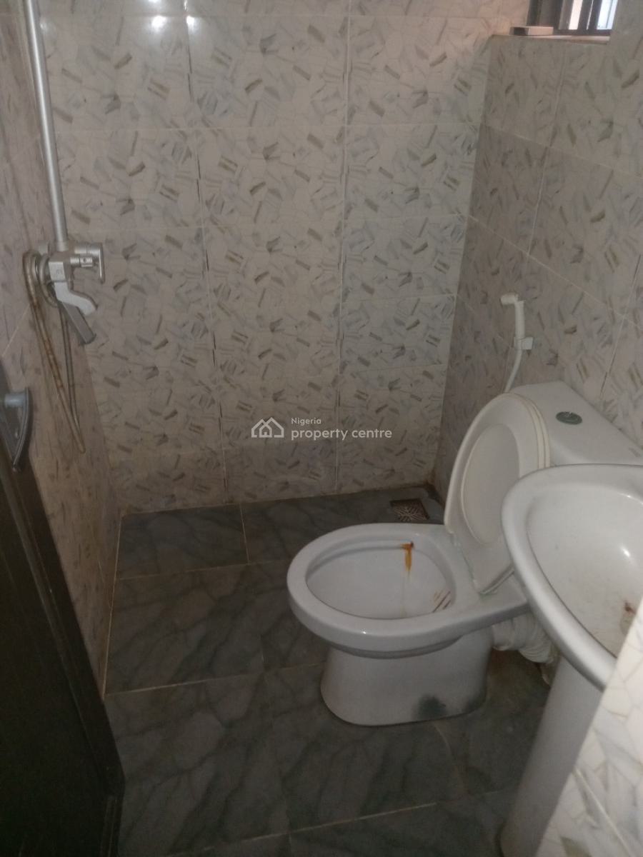 Spacious 3 Bedrooms Flat, Downstairs, Ogombo, Ajah, Lagos, Flat / Apartment for Rent