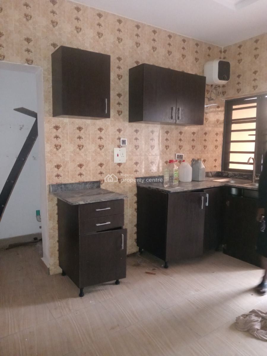Spacious 3 Bedrooms Flat, Downstairs, Ogombo, Ajah, Lagos, Flat / Apartment for Rent