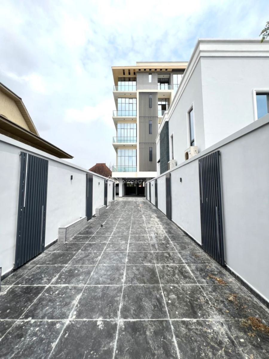 Newly Built 3 Bedroom Apartment with Pool and Gym in a Secure Estate, Lekki, Lagos, Flat / Apartment for Sale