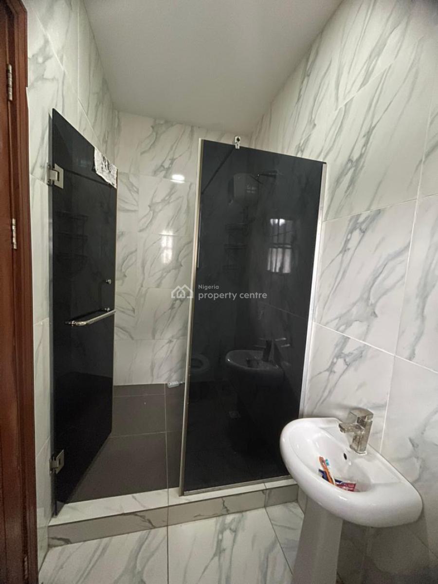 Luxurious 4 Bedroom Duplex + Bq & Pool, Chevron, Lekki, Lagos, Flat / Apartment for Rent