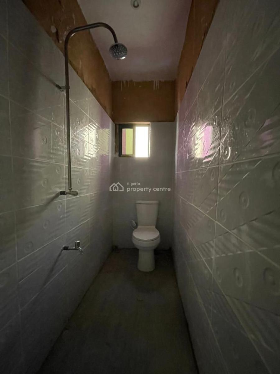 a Neat and Decent Studio Apartment Upstairs, Pay and Pack in, Shomolu, Lagos, Flat / Apartment for Rent