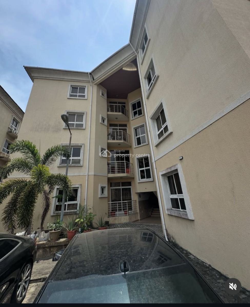 Spacious 3 Bedroom Flat with Bq, Bourdillon Court Estate Chevron Drive, Lekki Phase 2, Lekki, Lagos, Flat / Apartment for Rent