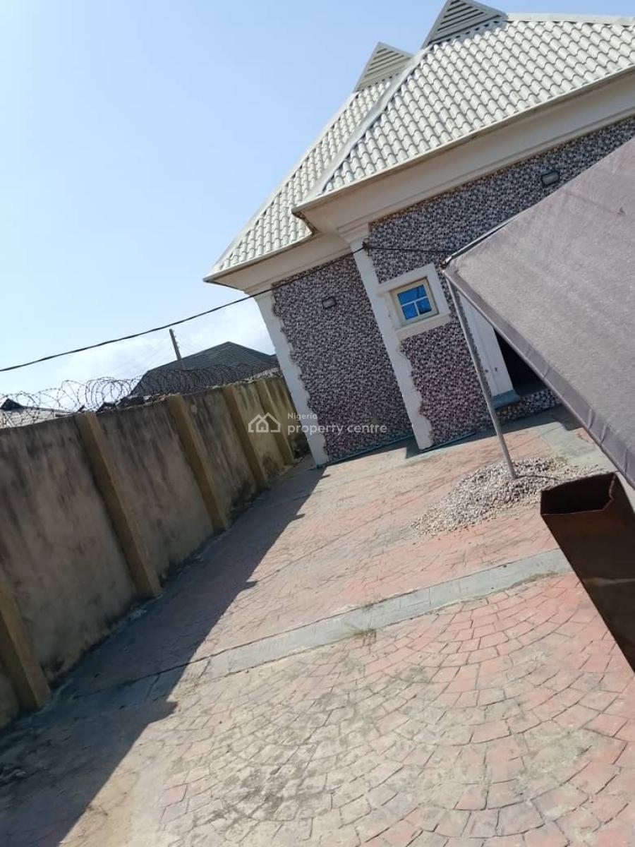 Luxury 3 Bedroom, Awobo Estate, Igbogbo, Ikorodu, Lagos, Detached Bungalow for Sale