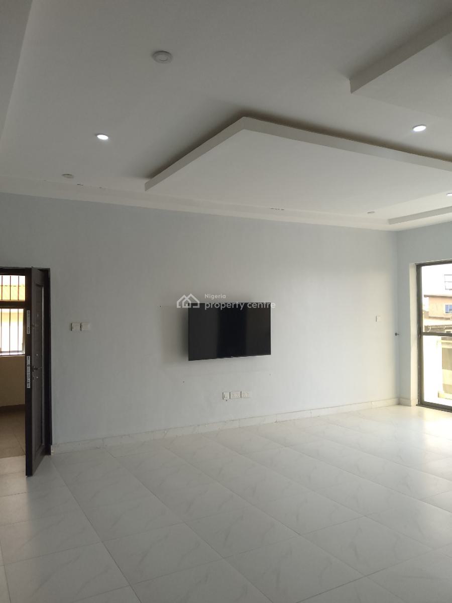 a Very Spacious 2bedroom Flat, Ilasan, Lekki, Lagos, Flat / Apartment for Rent
