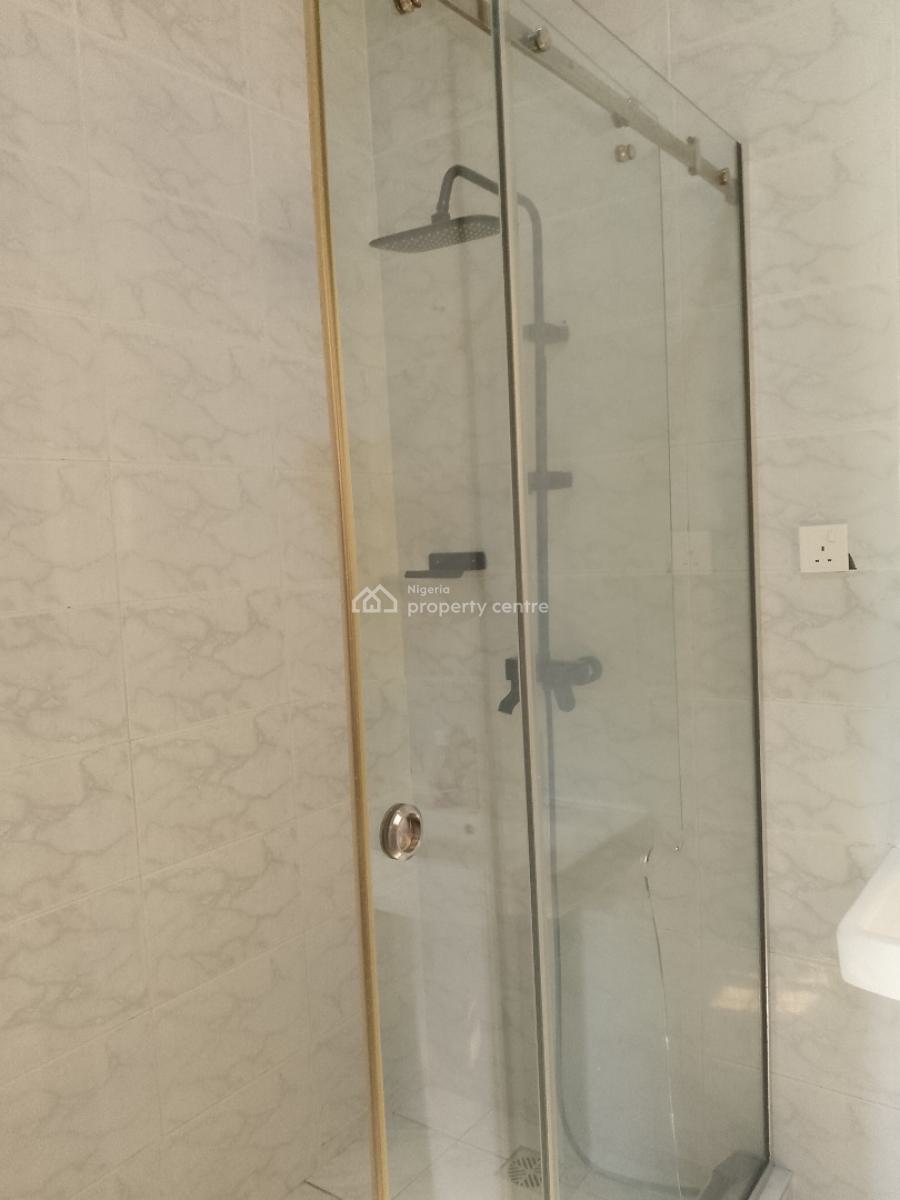 a Very Spacious 2bedroom Flat, Ilasan, Lekki, Lagos, Flat / Apartment for Rent
