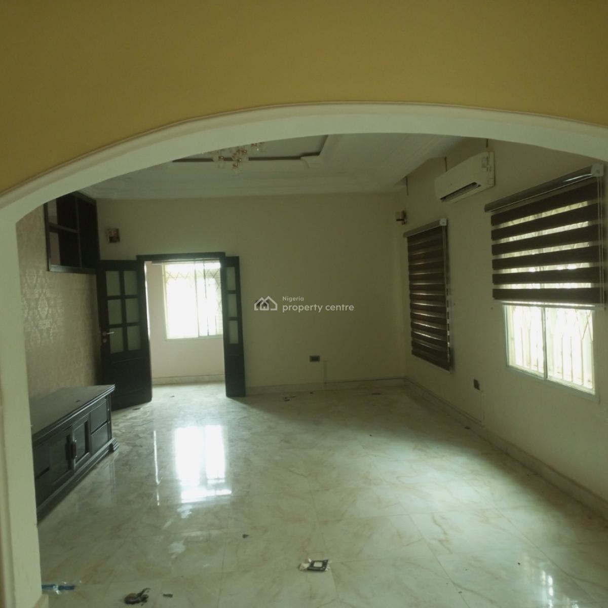 4bdrm Duplex Semi-detached Duplex with Acs, Inverter & Batteries, Near Funtaj International School, Life Camp, Abuja, Semi-detached Duplex for Rent