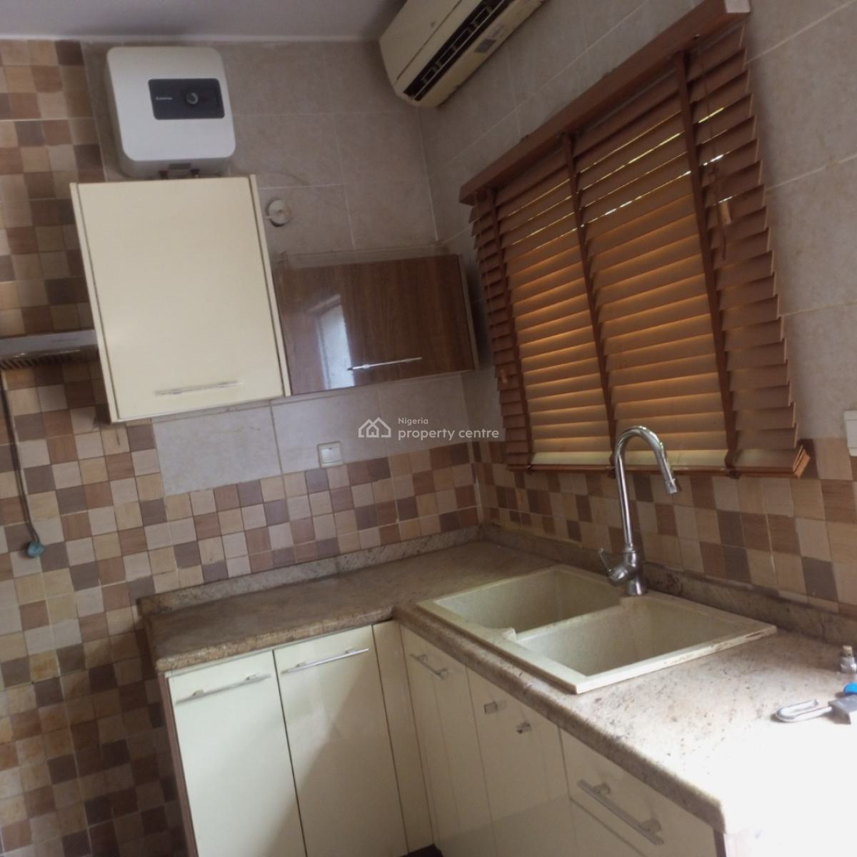4bdrm Duplex Semi-detached Duplex with Acs, Inverter & Batteries, Near Funtaj International School, Life Camp, Abuja, Semi-detached Duplex for Rent