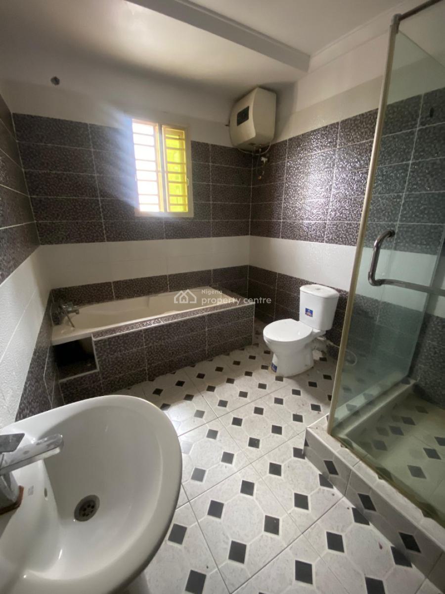 Pristine 4 Bedroom Maisonette, Lekki Phase 1, Lekki, Lagos, Flat / Apartment for Rent