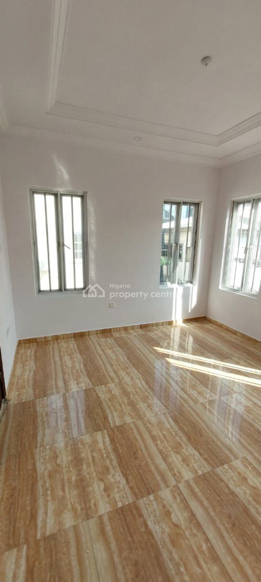 Newly Renovated 3 Bedroom Flat_upstairs, Orchid Road, Lekki, Lagos, Flat / Apartment for Rent