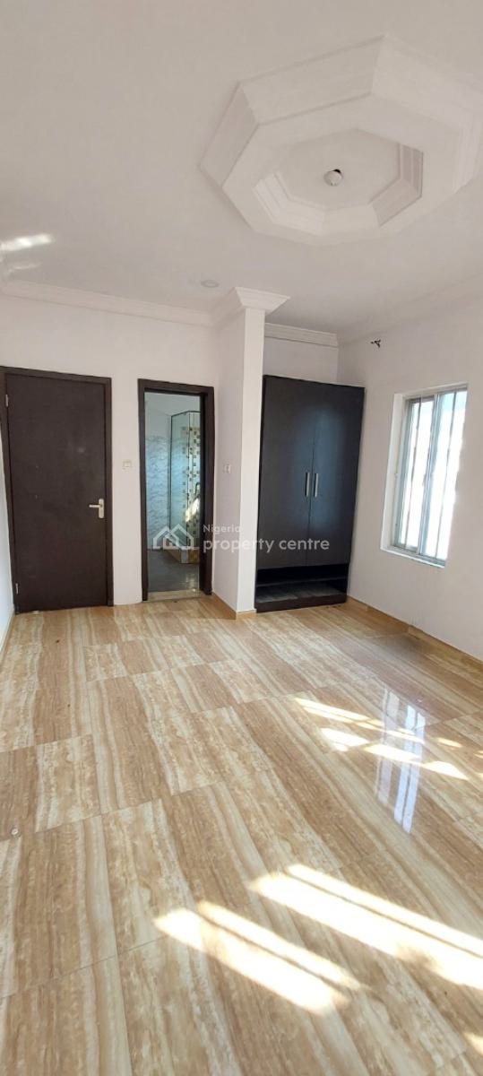 Newly Renovated 3 Bedroom Flat_upstairs, Orchid Road, Lekki, Lagos, Flat / Apartment for Rent