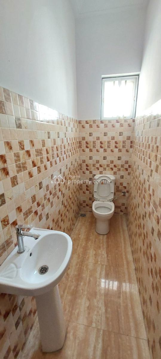 Newly Renovated 3 Bedroom Flat_upstairs, Orchid Road, Lekki, Lagos, Flat / Apartment for Rent